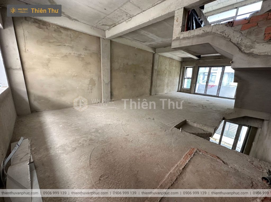 Bán nhà phố mặt tiền 5m Vạn Phúc City
