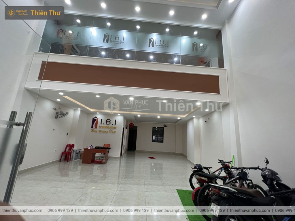 Bán shophouse căn góc Vạn Phúc City