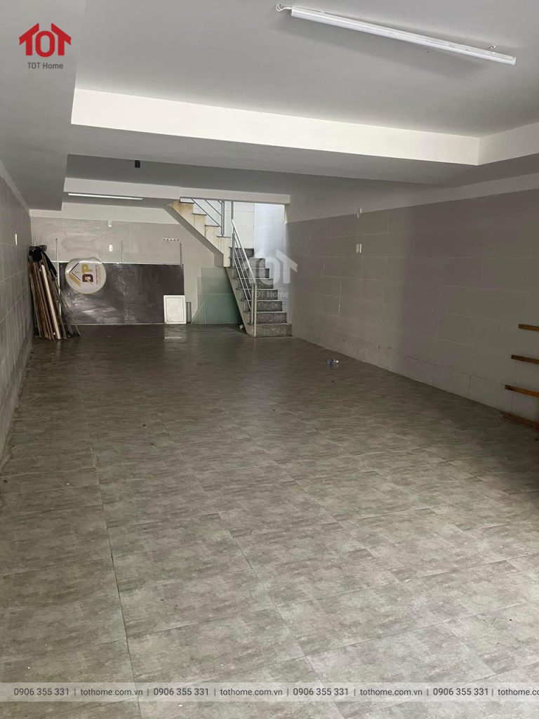 Cho thuê nhà nguyên căn mặt tiền 5m Vạn Phúc City