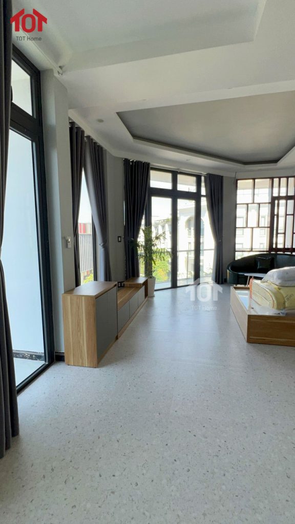 Cho thuê căn hộ studio 65m2 Vạn Phúc City